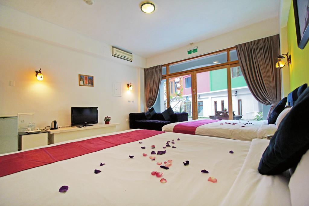 Rainbowtown Hotel Хуалянь Номер фото